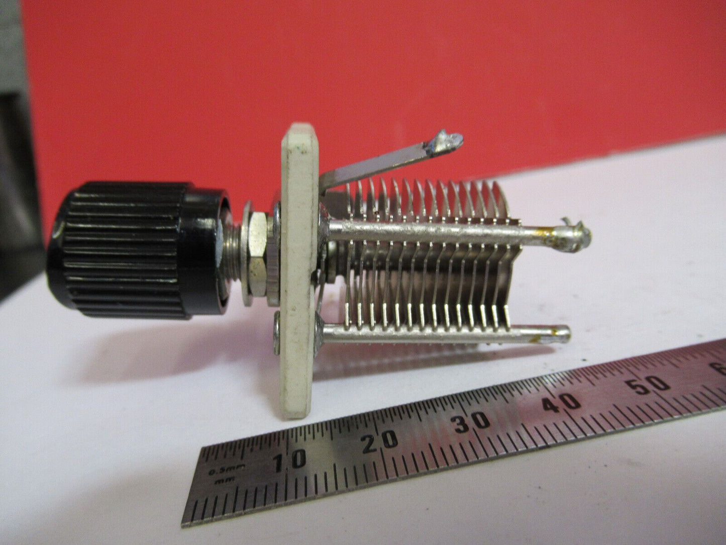 AIR CONDENSER CAPACITOR AS PICTURED S9-FT-86