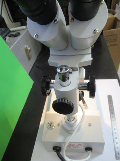 SOUTHERN PRECISION STEREO MICROSCOPE OPTICS WORKING FINE  AS PICTURED TD-3