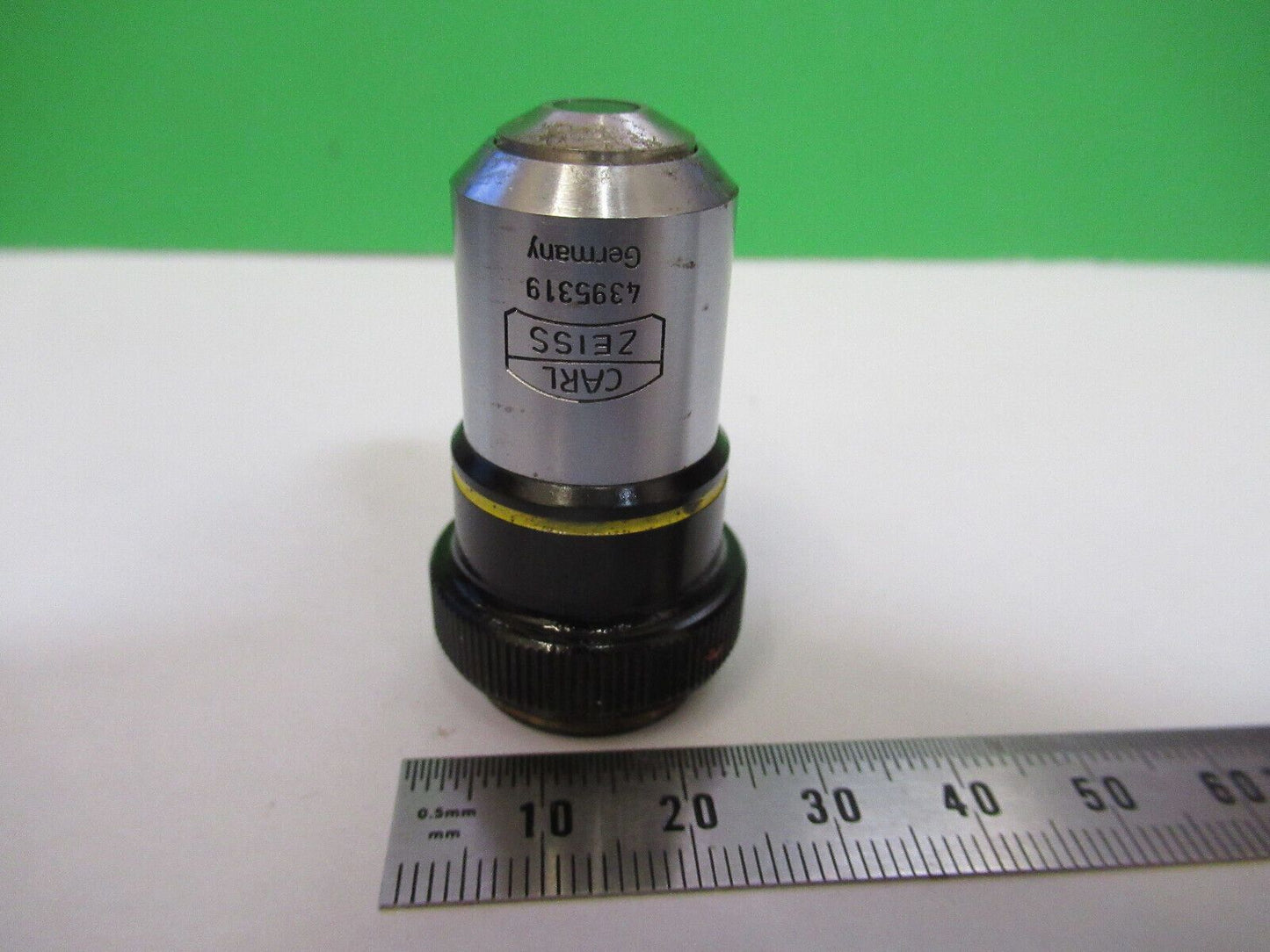 for parts [dirty] CARL ZEISS OBJECTIVE 10X /160 MICROSCOPE AS PICTURED H2-A-38