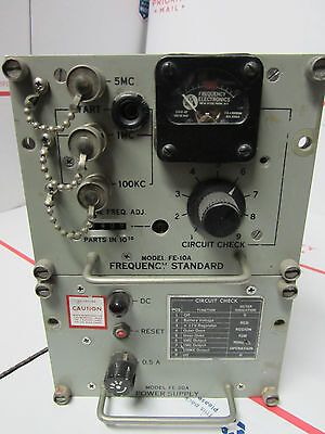 VINTAGE FEI FE-10A ULTRASTABILER QUARZOSZILLATOR 5 MHz FREQUENZSTANDARD MARINE