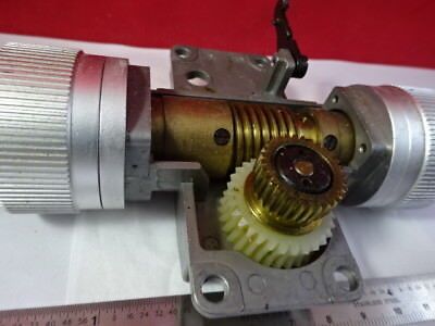 MICROSCOPE PART 020-441.031-005 KNOBS MECHANISM LEITZ GERMANY AS PICTURED &95-40