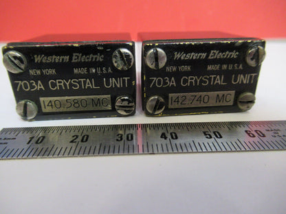 ANTIQUE QUARTZ CRYSTAL LOT WESTERN FREQUENCY CONTROL RADIO AS PICTURED Q2-114