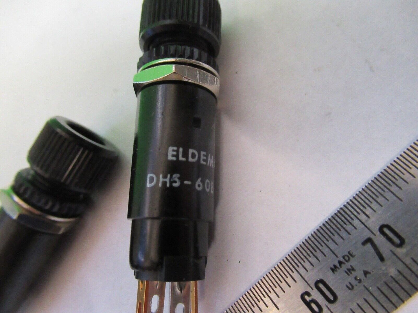 LOT 2 PCS ELDEMA DHS-60B-A-D16B LAMP HOLDER BULB 8X-A-23