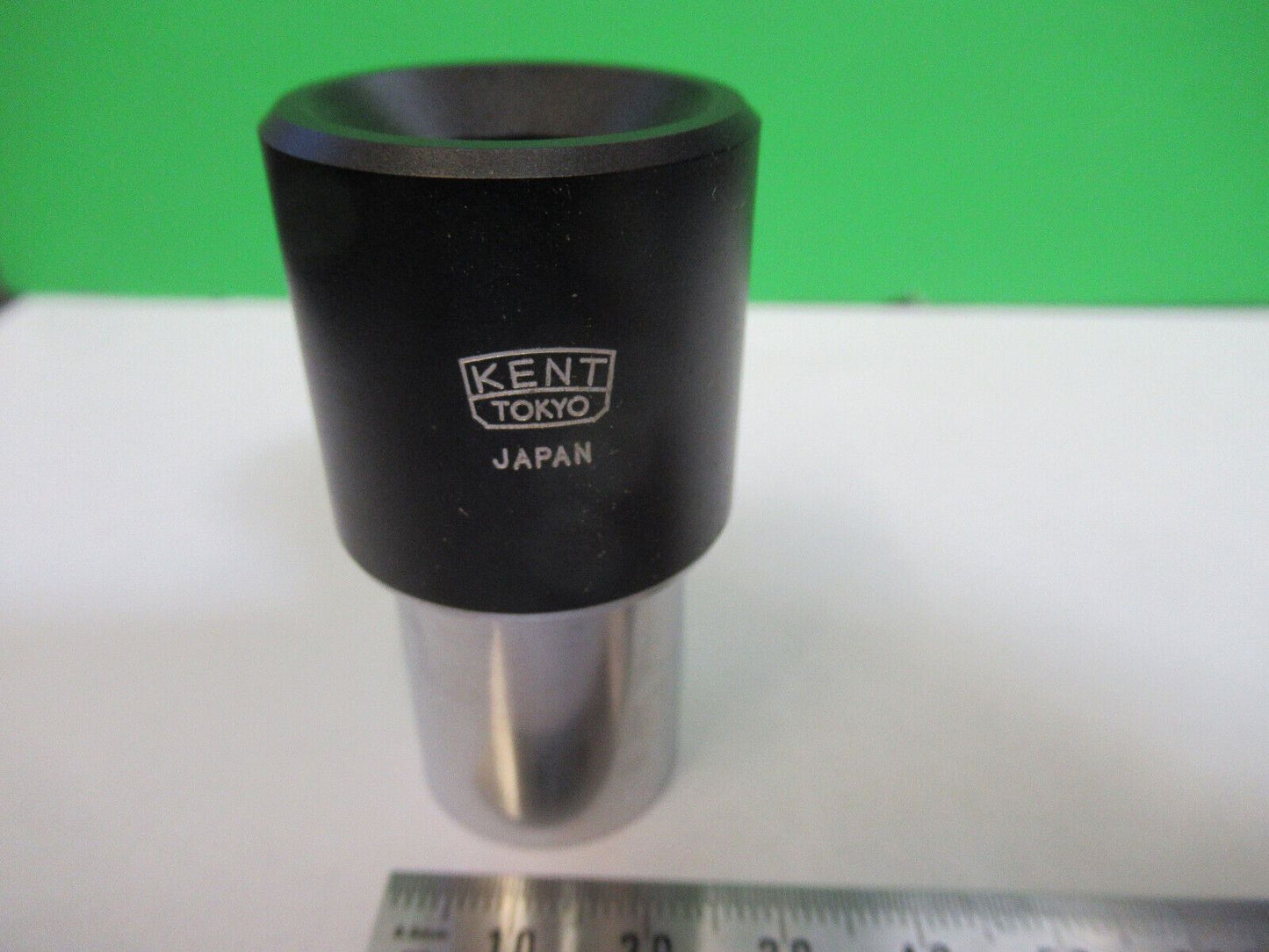 MICROSCOPE PART KENT TOKYO EYEPIECE OCULAR HEW10X LENS AS PICTURED &G2-A-01