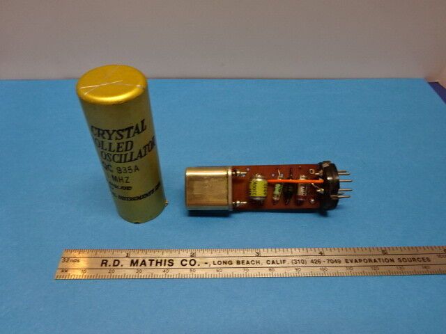 VINTAGE QUARTZ RESONATOR SALFORD ENGLAND FREQUENCY CONTROL 1 MHz AS IS #90-07