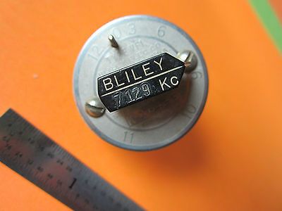 VINTAGE WWII QUARZ CRYSTAL BLILEY VARIABLE 7129 KC FREQUENZ VF1 BIN#D3-31