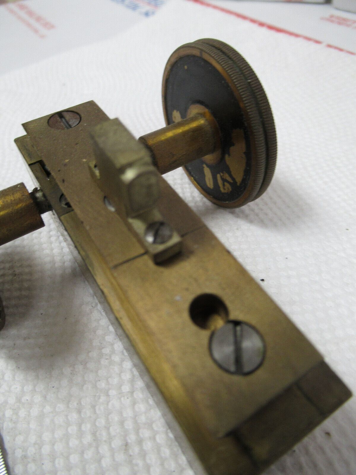 MICROSCOPE PART ANTIQUE BAUSCH LOMB FRAME GROSS ADJUST AS PICTURED BIN#W1-A-106