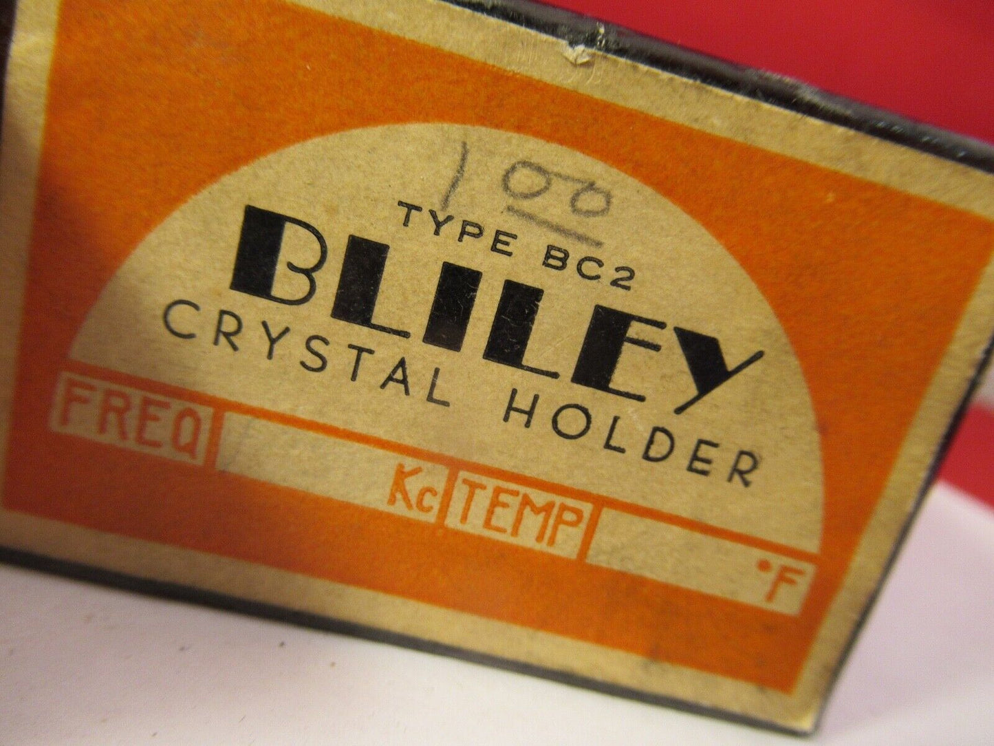 VINTAGE 1940's QUARTZ CRYSTAL BLILEY LD2 FREQUENCY 7097 KC + BOX &9-A-61