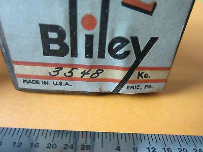 VINTAGE WWII QUARTZ CRYSTAL BLILEY VARIABLE 3548 KC FREQUENCY VF2 +BOX BIN#D3-30