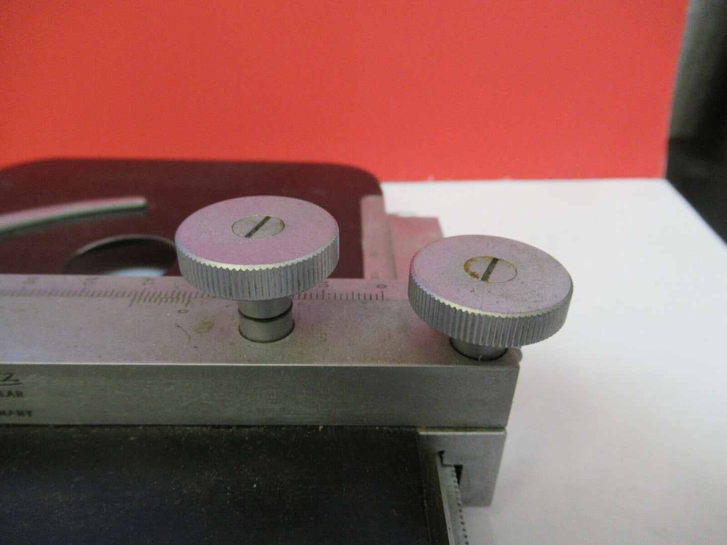 LEITZ WETZLAR GERMANY XY STAGE TABLE  MICROSCOPE PART AS PICTURED &P8-A-94