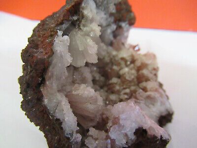 MINERAL GEODE SAMPLE QUARTZ  AS PICTURED OPTICS &P8-A-96