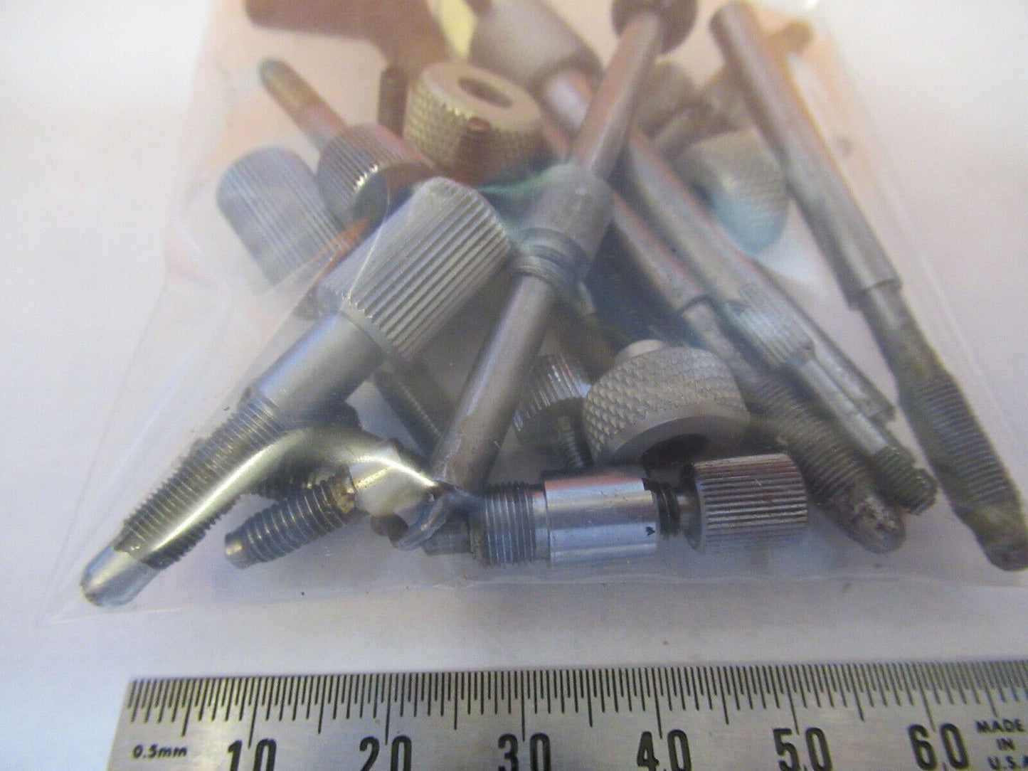 LOT ZEISS  WILD HEERBRUGG ASSORTED SCREWS MICROSCOPE PART AS PICTURED &W3-B-74