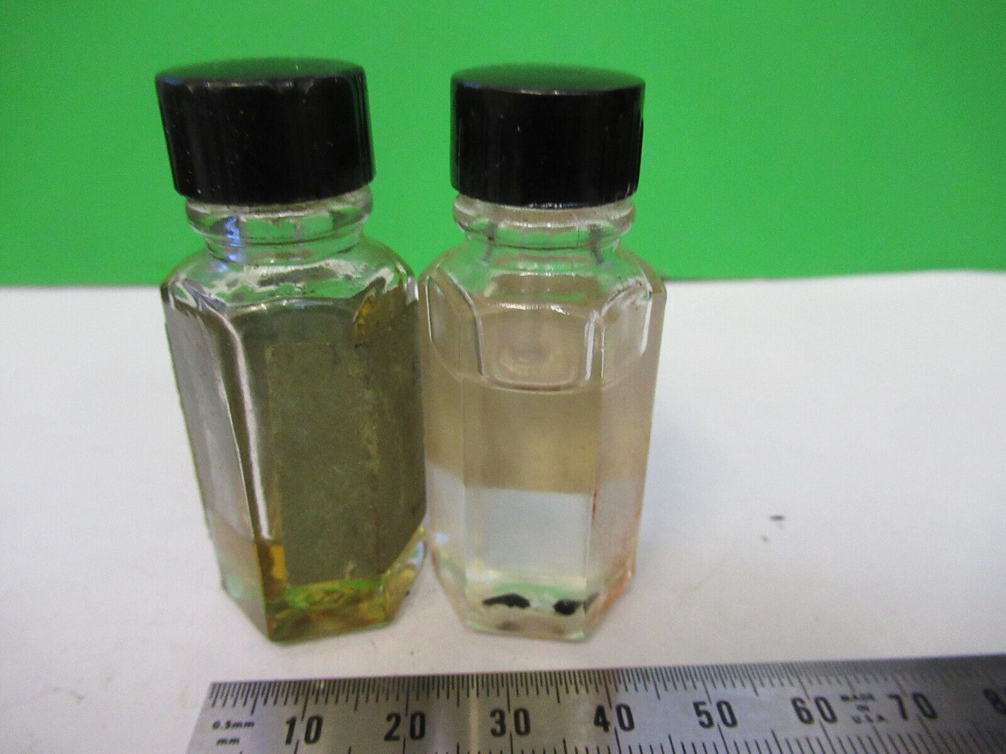 BAUSCH LOMB LOT IMMERSION OIL ANTIQUE BOTTLE MICROSCOPE PART AS PICTURED R1-A-88