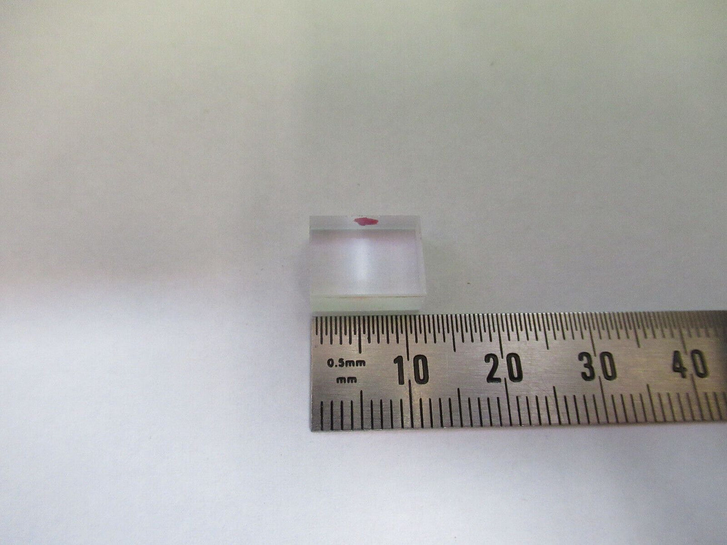 OPTICAL RARE GLASS PRISM deforming image OPTICS AS PICTURED Z5-C-41