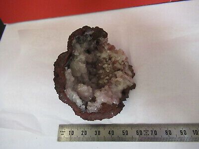 MINERAL GEODE SAMPLE QUARTZ  AS PICTURED OPTICS &P8-A-96