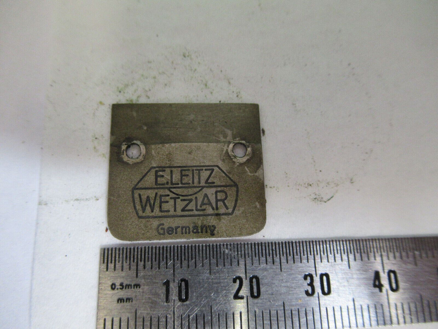 ANTIQUE MICROSCOPE PART ERNST LEITZ GERMANY NAME PLATE AS PICTURED Z9-A-201