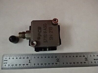 ACCELEROMETER PCB PIEZOTRONICS 3711D1FA3G SENSOR VIBRATION CALIBRATION B#F1-E-04