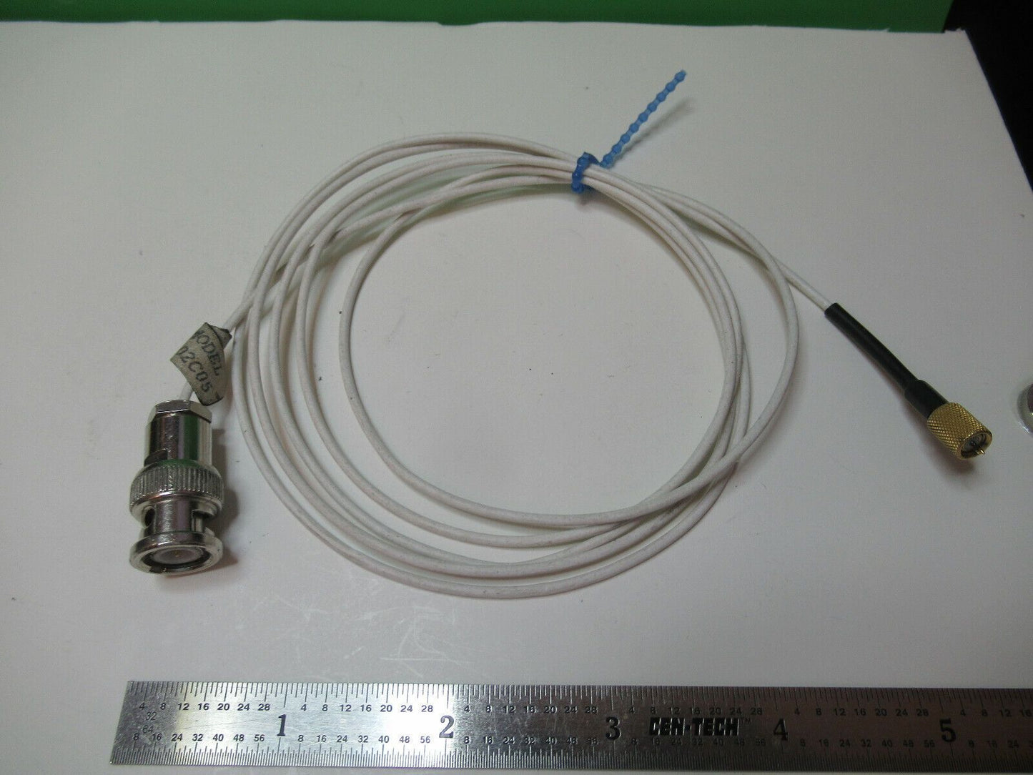 PCB PIEZOTRONICS 002C05 LÄRMARMES KABEL für BESCHLEUNIGUNGSMESSER WIE ABGEBILDET &amp;18-A-17