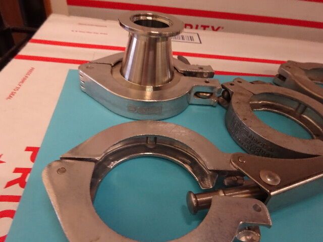 HIGH VACUUM CLAMPS FIXTURES ADAPTERS LOT AS IS #X4-FT-01