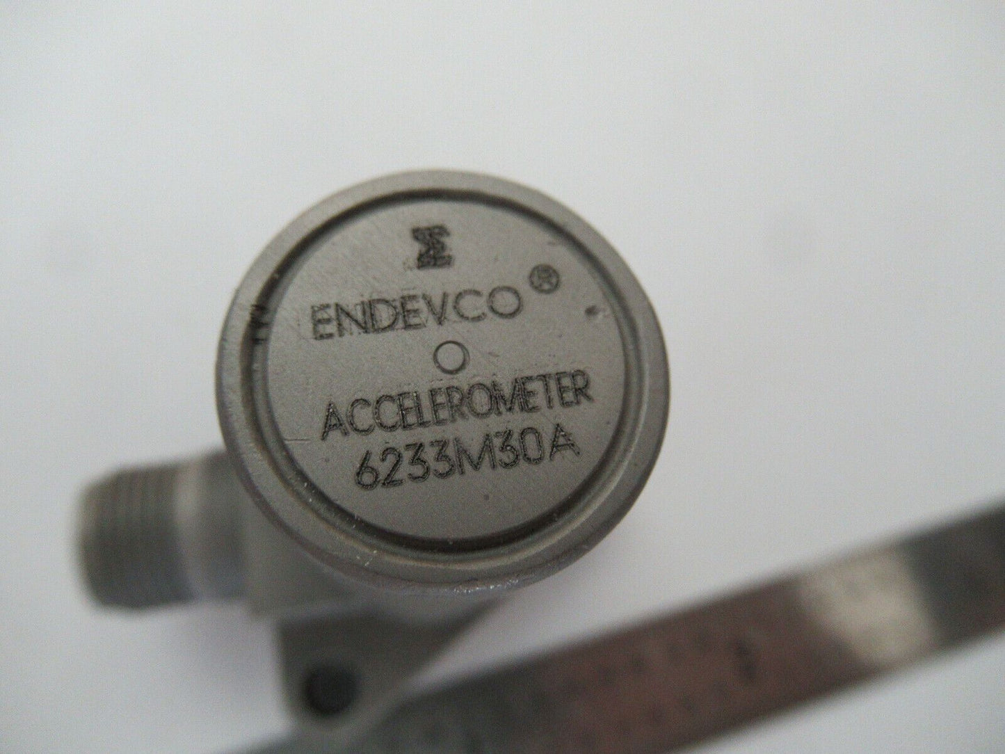 ENDEVCO 6233M30A HIGH TEMP ACCELEROMETER VIBRATION SENSOR AS PICTURED &F5-A-127