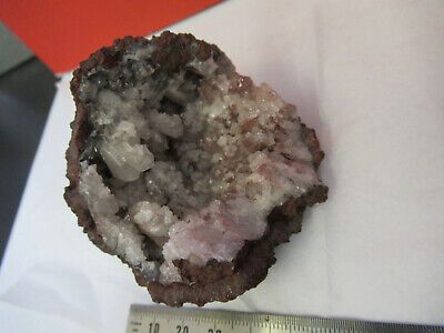 MINERAL GEODE SAMPLE QUARTZ  AS PICTURED OPTICS &P8-A-96