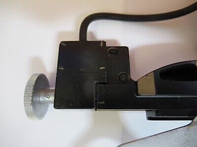 VICKERS UK ENGLAND STAGE MIKROMETER CLIPS MIKROSKOPTEIL WIE ABGEBILDET &amp;Q6-A-86