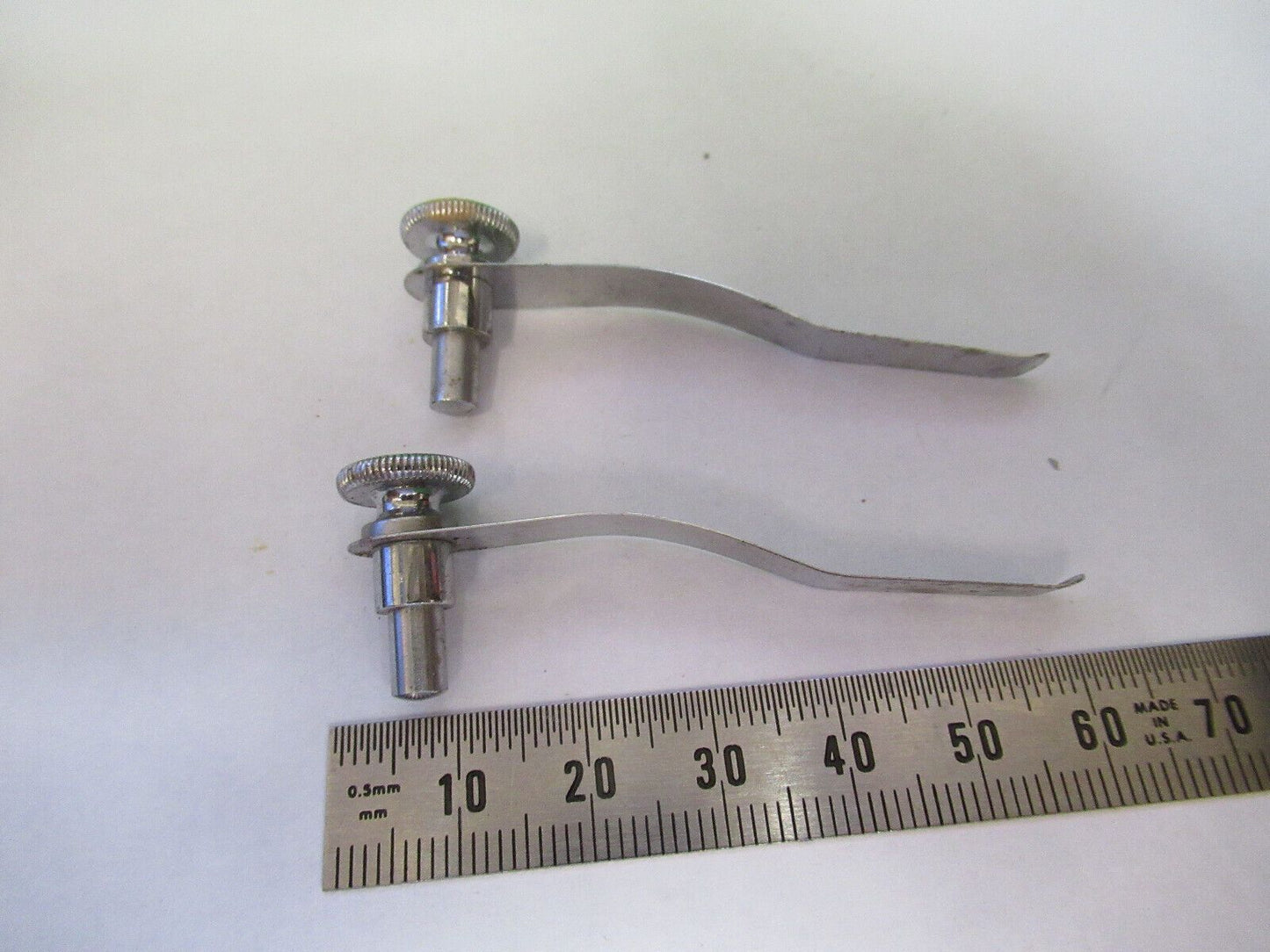 AO SPENCER PAIR CLIPS  ANTIQUE MICROSCOPE PART AS PICTURED #R1-A-61