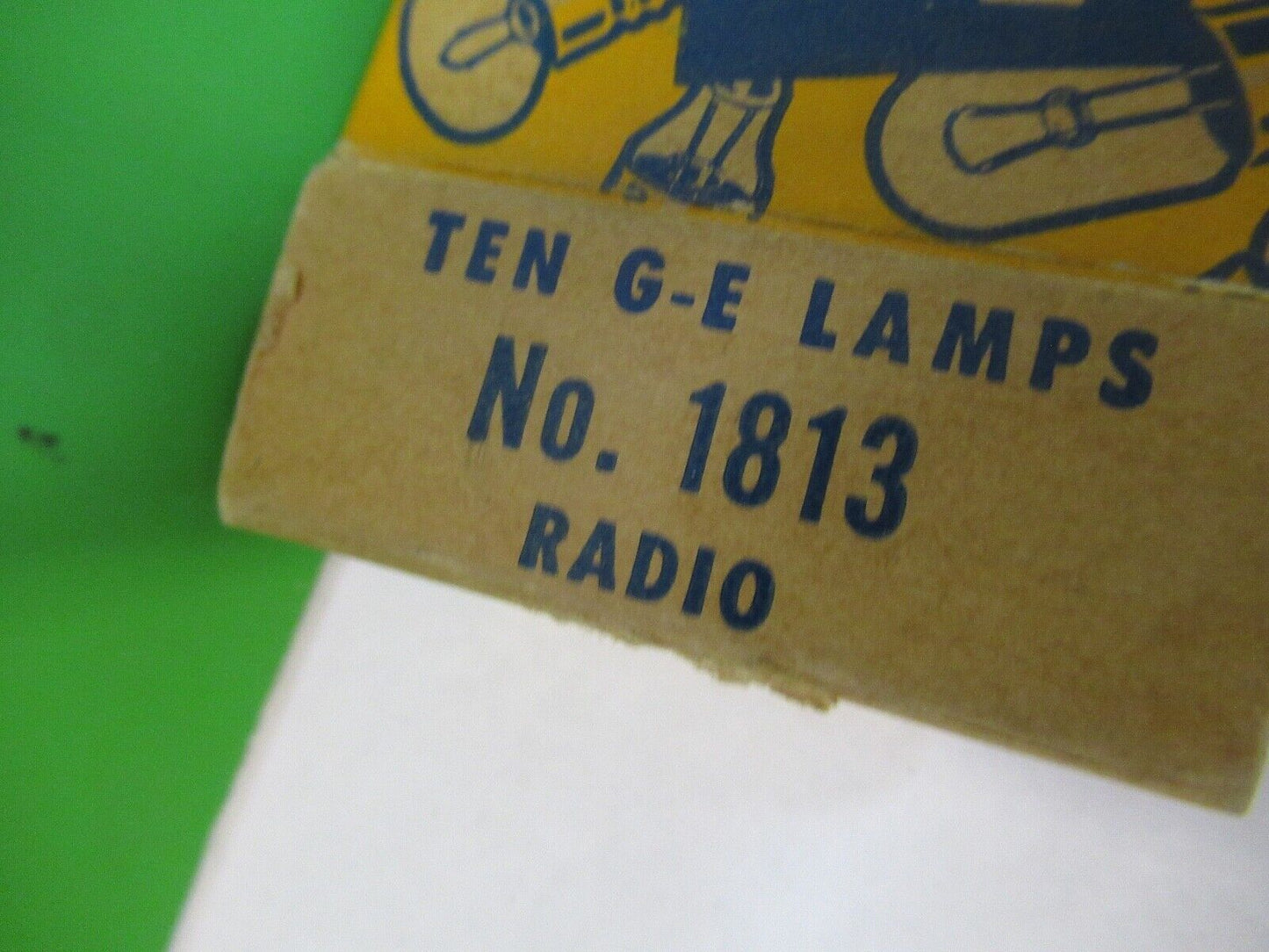 LOT 2 PCS GE GENERAL ELECTRIC 1813  12-16V LAMP BULB AS PICTURED 8X-A-49