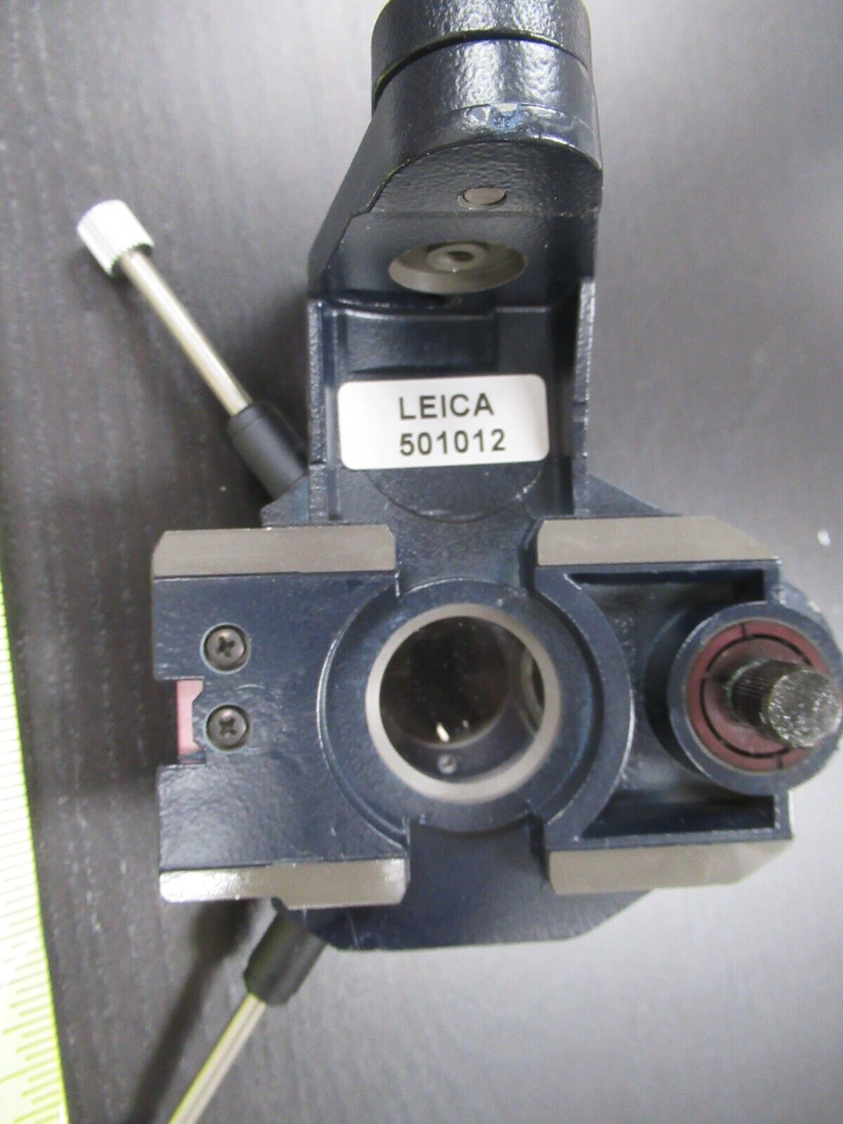 LEICA DMRE GERMANY 501012 condenser MICROSCOPE PART AS PICTURED 92-ft-03