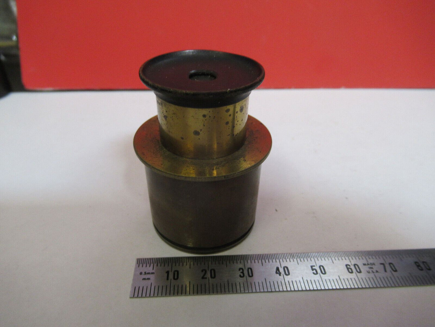 ANTIQUE BRASS EYEPIECE OCULAR LENS UK MICROSCOPE PART AS PICTURED F8-A-62