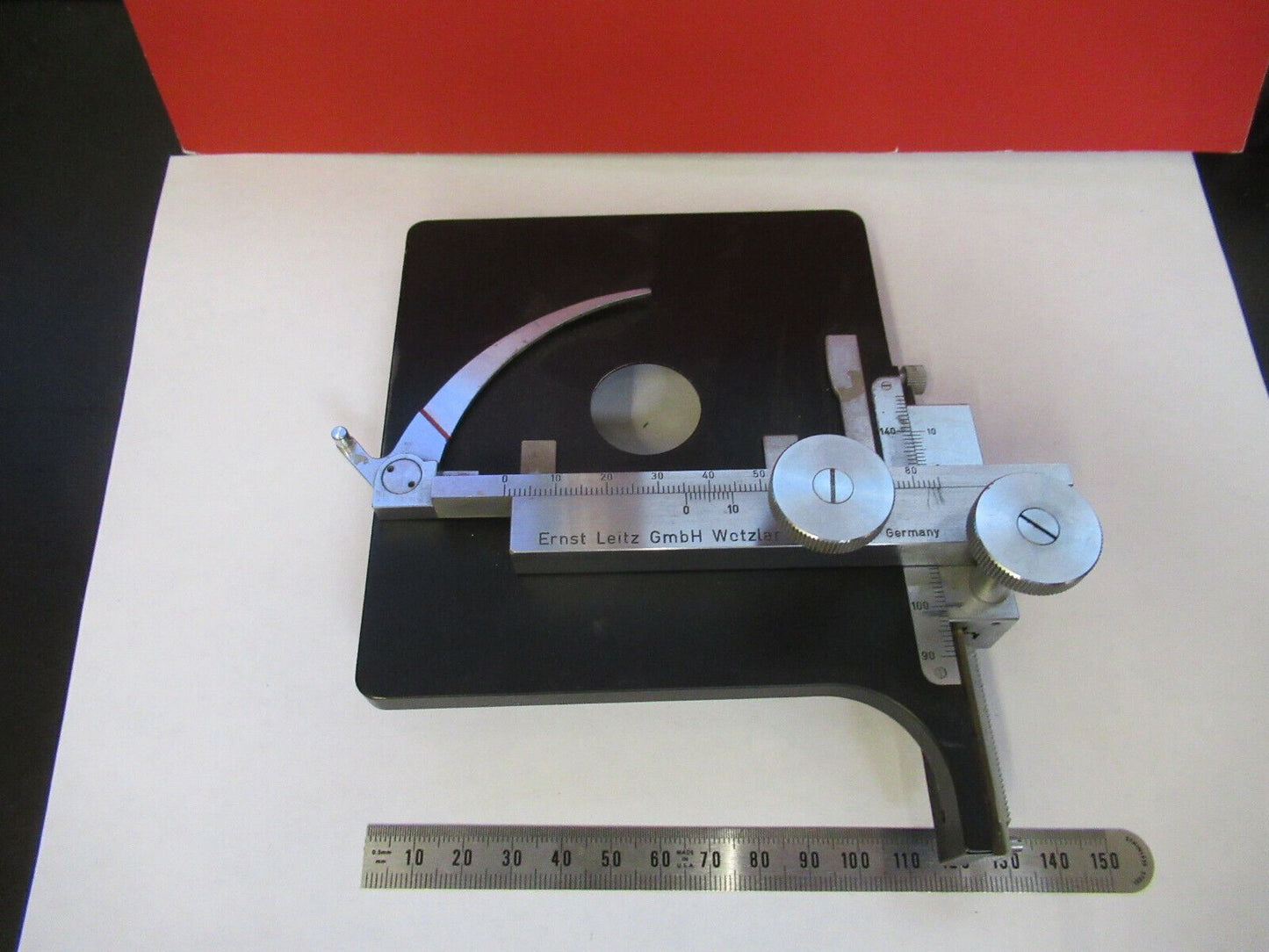 LEITZ WETZLAR GERMANY XY STAGE TABLE MICROSCOPE PART AS PICTURED &87-FT-02