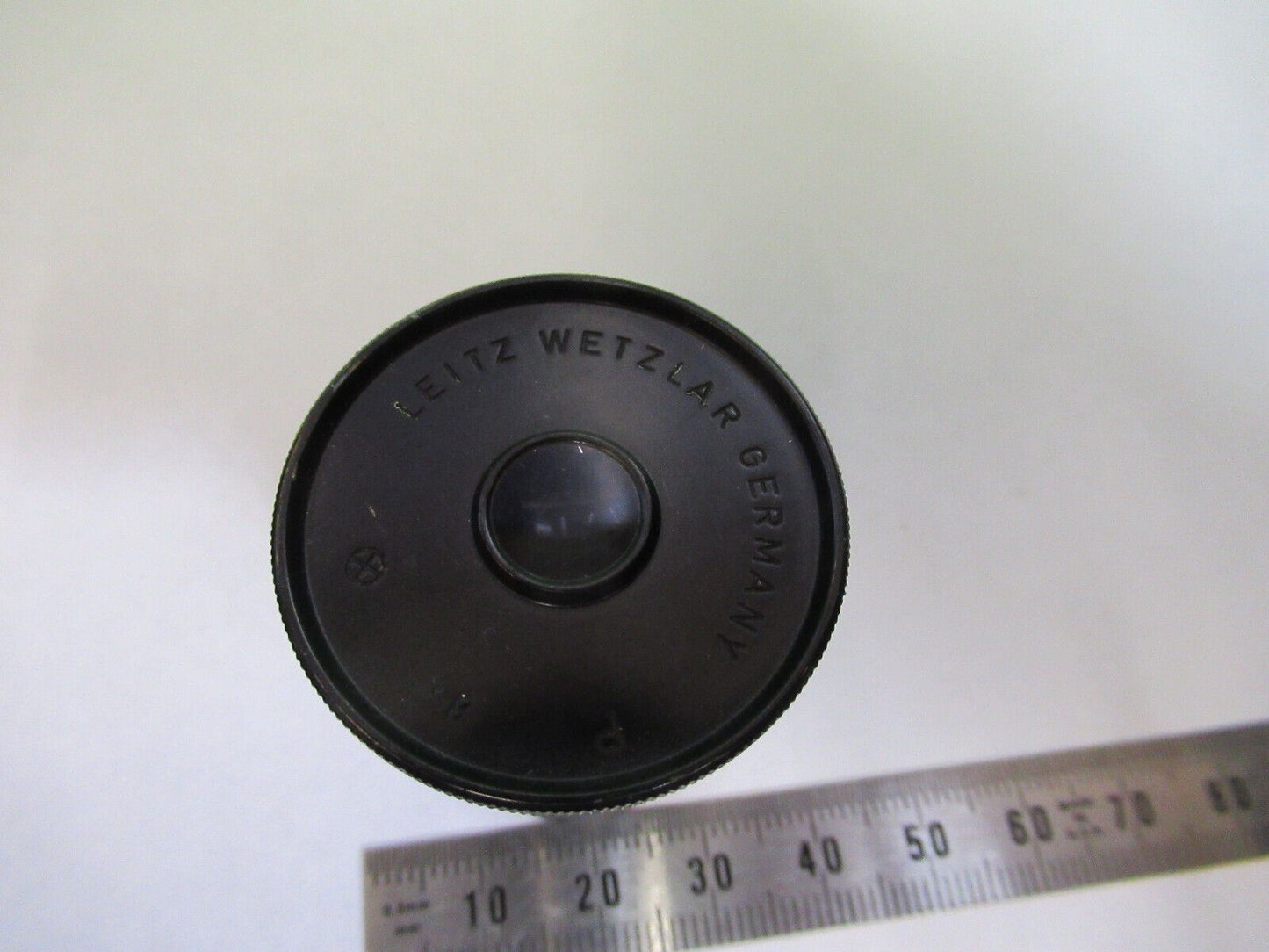 MICROSCOPE EYEPIECE OCULAR POL LEITZ GERMANY 8X OPTICS as pictured #S2-C-72