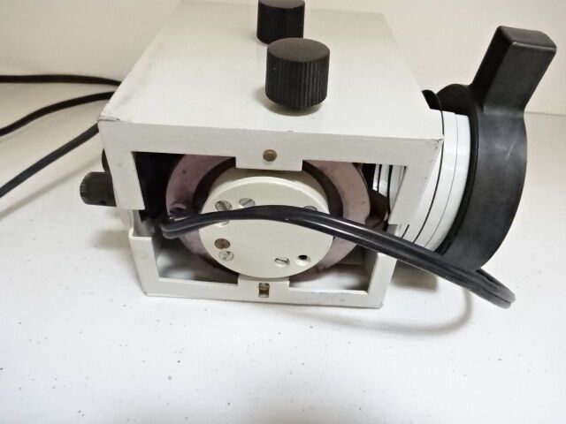 FOR PARTS MICROSCOPE LAMP HOUSING LEITZ GERMAN ILLUMINATOR OPTICS AS IS TB-4-K-6