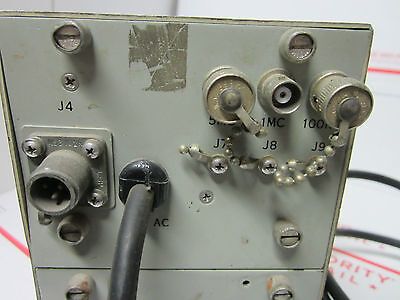 VINTAGE FEI FE-10A ULTRASTABILER QUARZOSZILLATOR 5 MHz FREQUENZSTANDARD MARINE