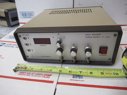 PHYSIK INSTRUMENTE P-263 PIEZO HIGH VOLTAGE GERMAN POWER SUPPLY AS PICTURED TD-4