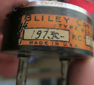 VINTAGE QUARTZ CRYSTAL RADIO HAM BLILEY BC3 1973 KC FREQUENCY AS IS BIN#17