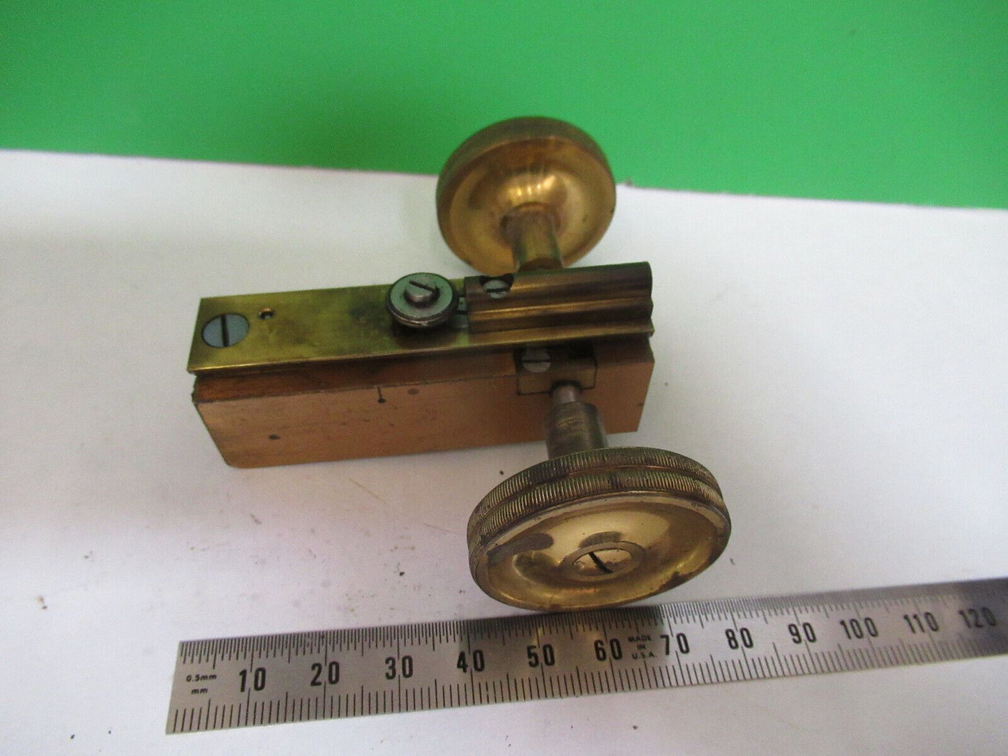 ANTIQUE MICROSCOPE PART LEITZ GERMANY BRASS GROSS STAGE  AS PICTURED &Z9-A-187