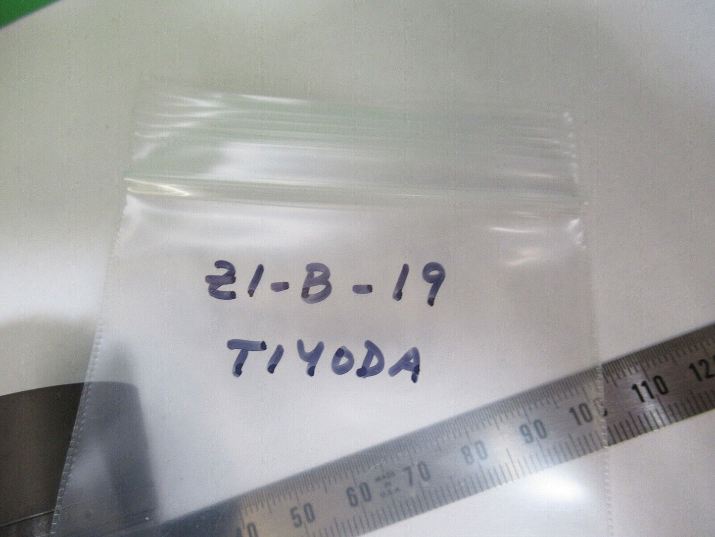 TIYODA TOKIO JAPAN HEAD LENS ILLUMINATOR MICROSCOPE PART Z1-B-19