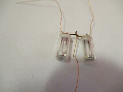 LOT 2 EA LIGHT PHOTO DETECTOR SENSOR OPTICS AS PICTURED FT-6-43