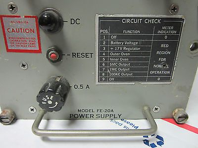 VINTAGE FEI FE-10A ULTRASTABILER QUARZOSZILLATOR 5 MHz FREQUENZSTANDARD MARINE