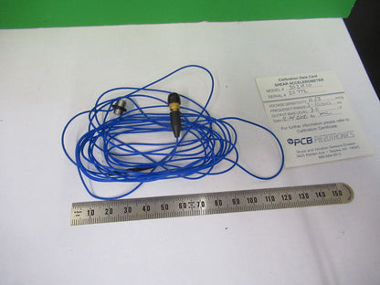 PCB PIEZOTRONICS 352A10 ACCELEROMETER VIBRATION SENSOR AS PICTURED &R3-B-77