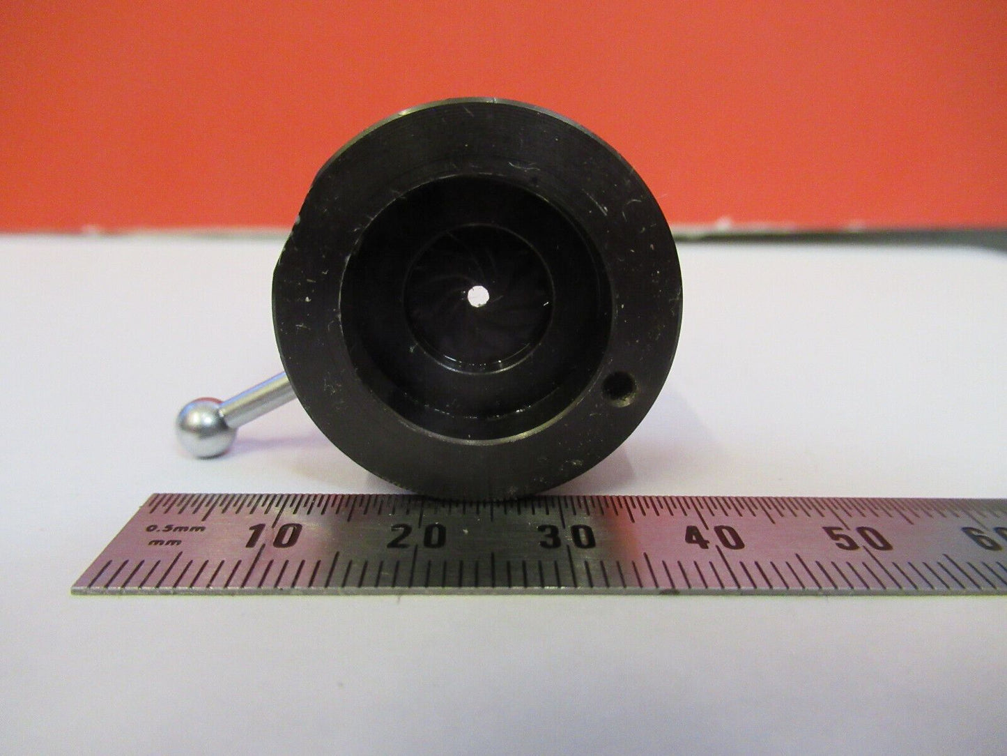 UNBRANDED MOUNTED IRIS DIAPHRAGM OPTICS MICROSCOPE PART AS PICTURED Q5-B-65