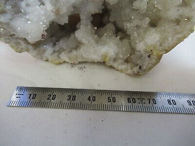 MINERAL GEODE SAMPLE QUARTZ  AS PICTURED OPTICS &P8-A-97