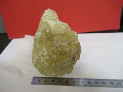 MINERAL GEODE SAMPLE QUARTZ  AS PICTURED OPTICS &P8-A-97