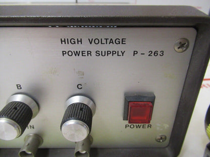 PHYSIK INSTRUMENTE P-263 PIEZO HIGH VOLTAGE GERMAN POWER SUPPLY AS PICTURED TD-4