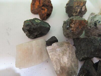 BAG OF MINERALS ROCKS LOT COLLECTION AS PICTURED &Z9-A-53