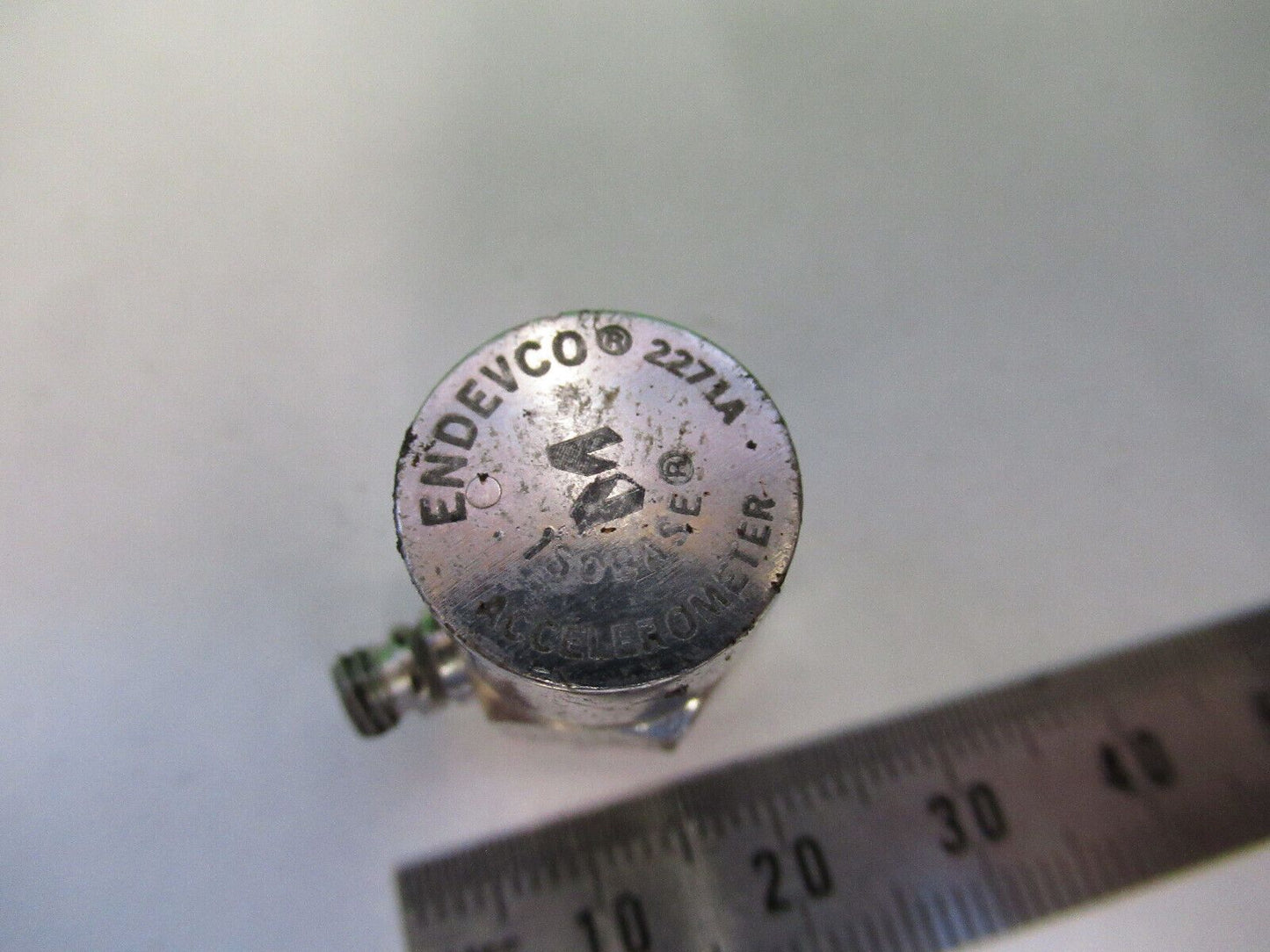 ENDEVCO 2271A ISOLATED ACCELEROMETER VIBRATION SENSOR AS PICTURED G3-FT-07