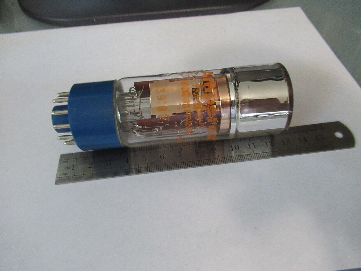 LARGE  VACUUM TUBE  PHOTOMULTIPLIER AMPEREX FRANCE PM-2018 AS PICTURED &W7-B-16