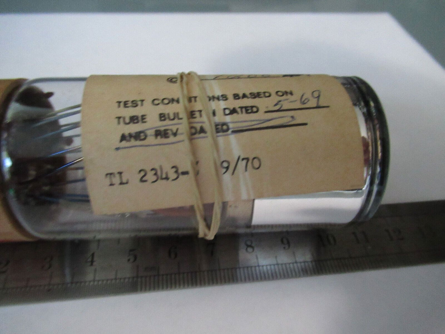 7102 RCA VACUUM TUBE PHOT0MULTIPLIER DETECTOR RARE AS PICTURED &W7-B-23